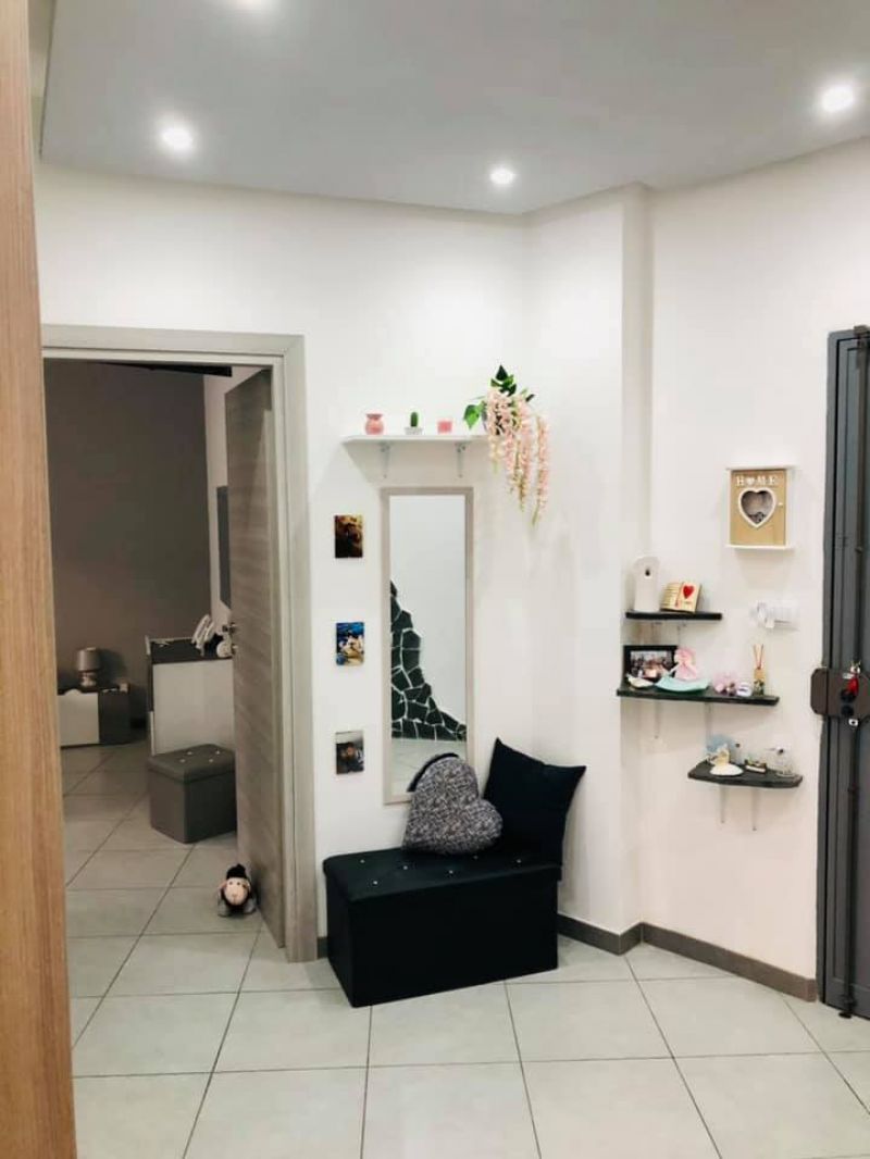 Aci Catena 2 vani + terrazzo sovrastante Ristrutturato