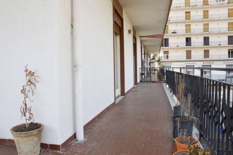 Acireale 4 vani con doppi servizi 