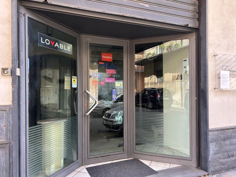 Affittiamo Bottega 130 mq Aci Santï¿½â€¬ï¿½Antonio 
